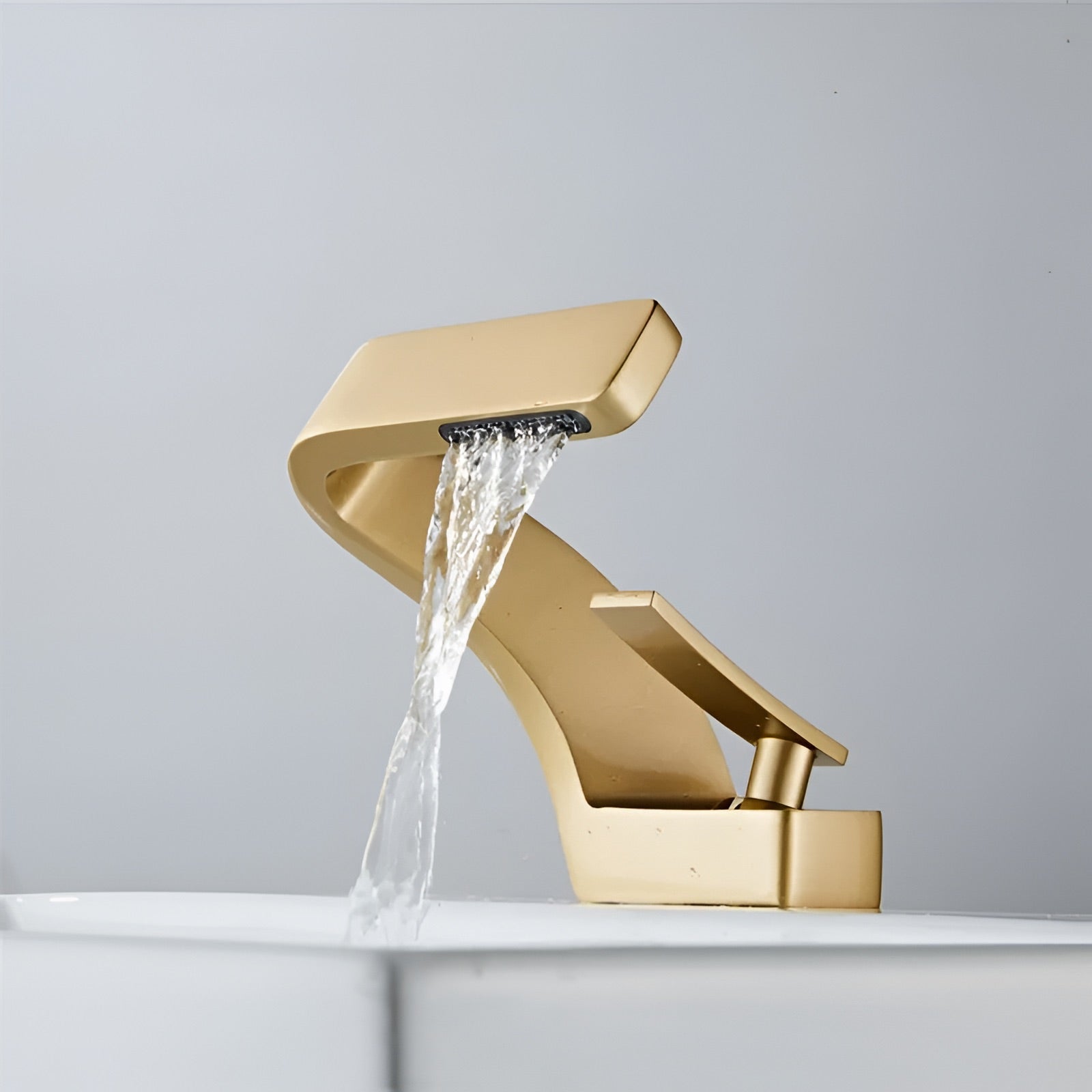 Solna - Waterfall Single Lever Brass Bathroom Sink Faucet