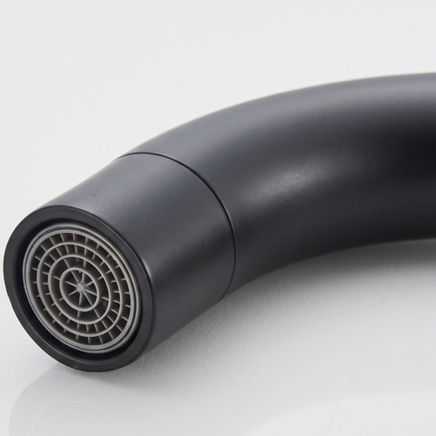 Elvheim - Bathroom Basin Faucet Single Handle Hot and Cold Mixer Tap