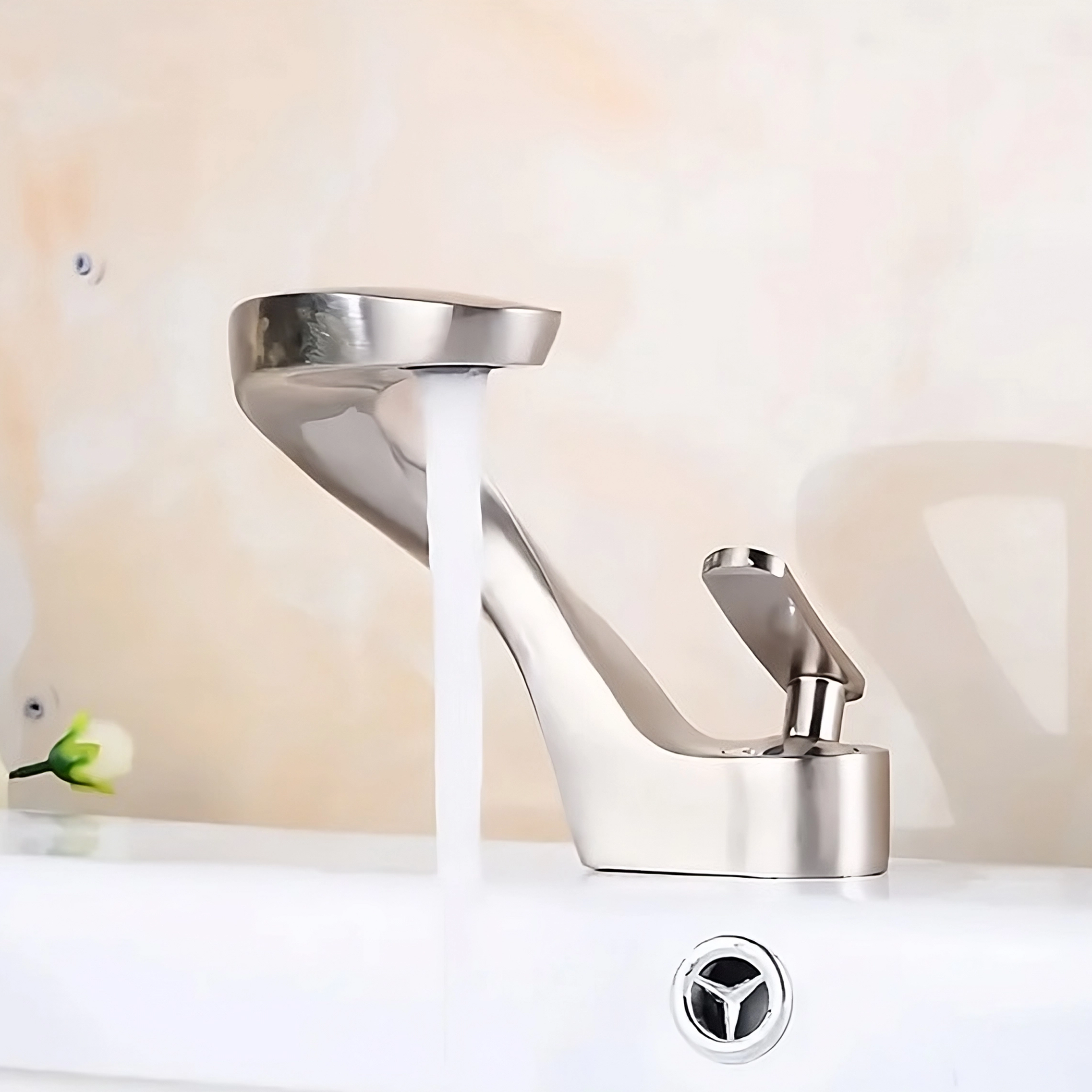 Bronze color luxury bathroom faucet