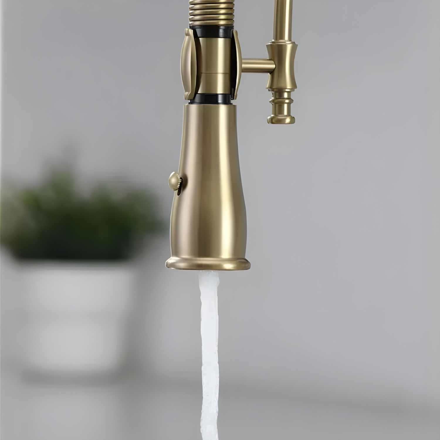 Visby - 360° Pull-Down Kitchen Faucet  with Spring Spout Hot & Cold Mixer